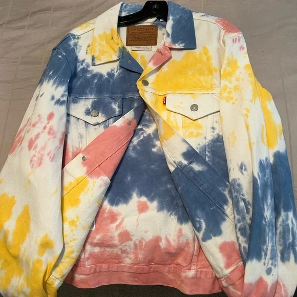 LEVI NWOT Tye Dyed Jacket Men’s - Unisex - Picture 9 of 10